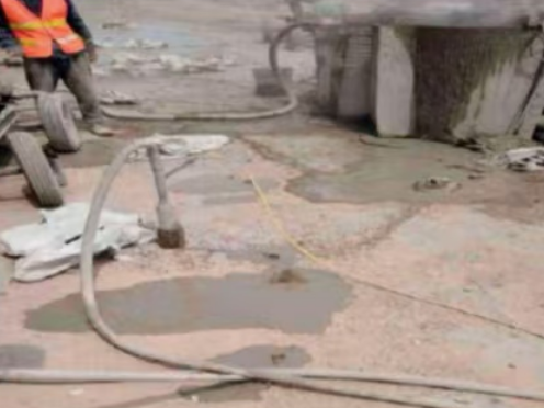 辽源水泥混凝土路面板底注浆技术 路面脱空注浆整治方案